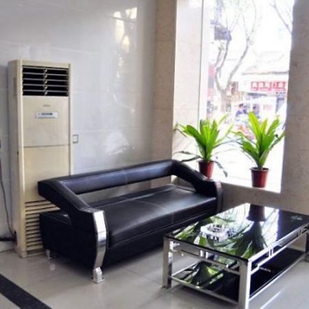 Aoqi Business Hotel Гуанчжоу Экстерьер фото